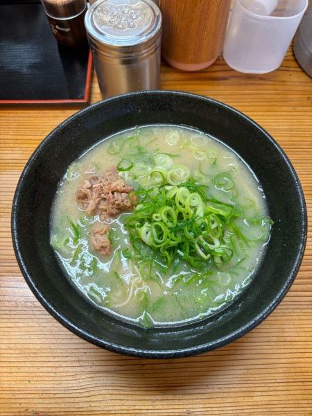 「ラーメン」@五号線沿いの元祖長浜ラーメンの写真