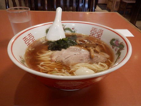 「札幌ラーメン（当店特製）」@中華居酒屋 新三陽 白山店の写真