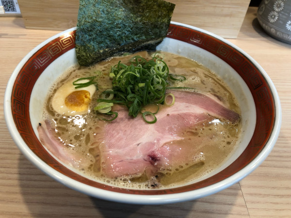 「豚骨醤油らぁめん」@オリオン食堂の写真