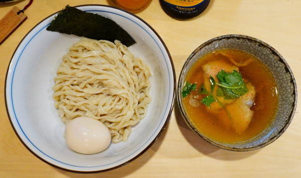 「味玉軍鶏つけそば＋プレモル中ビン」@麺庭 つむぎの写真