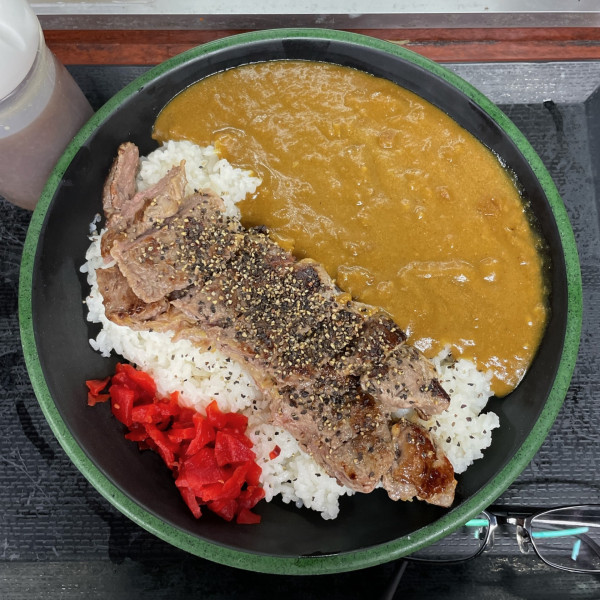 「ダブル・ステーキカレー」@新田毎 秋葉原の写真