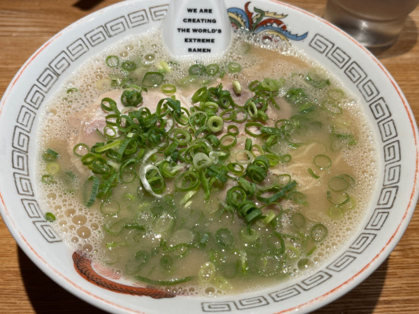 「博多ラーメン」@博多ラーメン でぶちゃん 高田馬場本店の写真