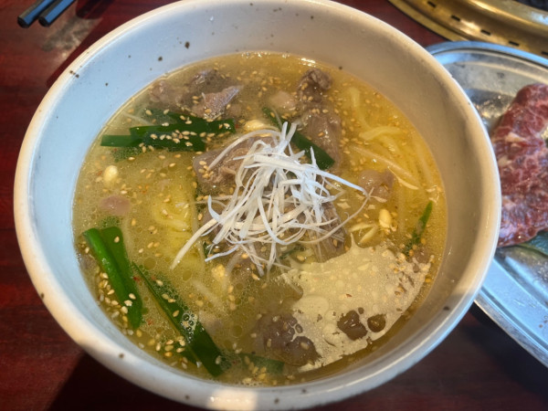 「和牛すじ塩ラーメン」@カルビの王国 高津店の写真