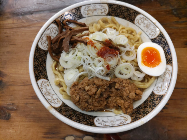「煮干し油そば」@ラーメン凪 大宮店の写真