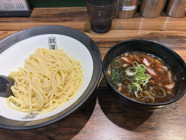 「つけ麺」@豚骨醤油らーめん 誠屋 八幡山本店の写真