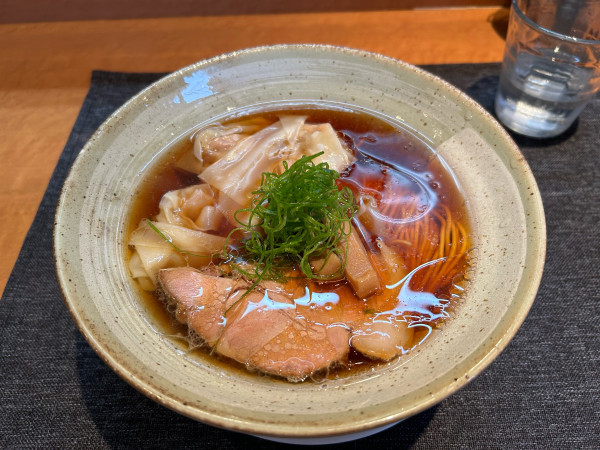 「肉わんたん中華そば」@柴崎亭の写真