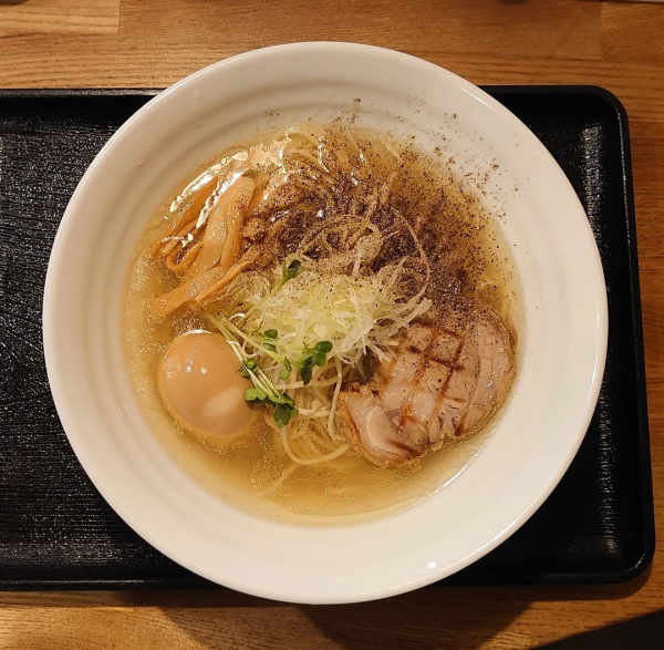 「芳醇 鶏そば 塩 味玉」@麺屋 ふぅふぅ亭の写真