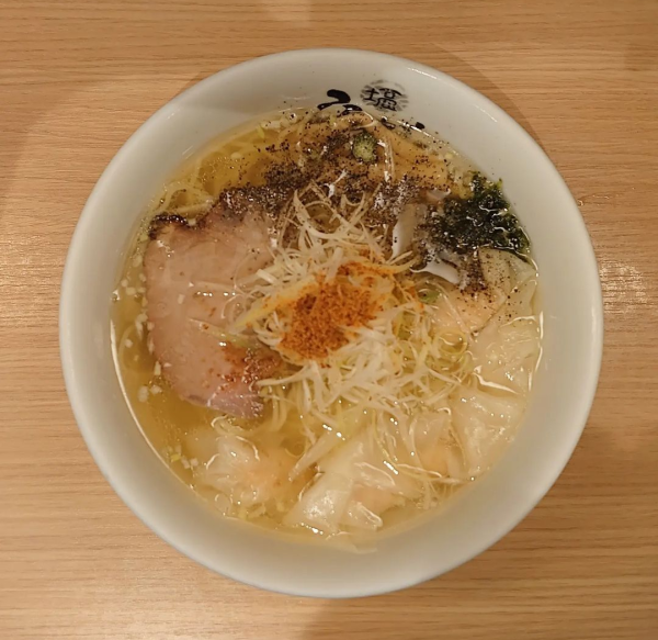 「塩らーめん」@塩専門 ひるがお 東京駅店の写真