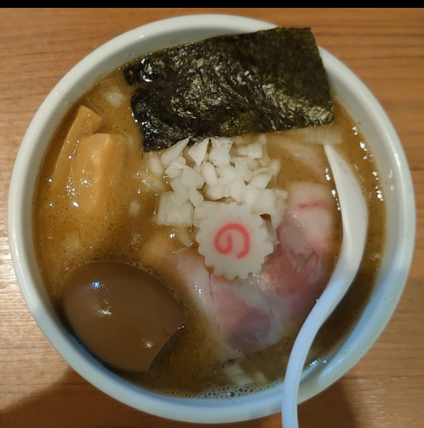 「煮干し中華そば 味玉、麺大盛り」@煮干中華そば 鈴蘭 新宿店の写真