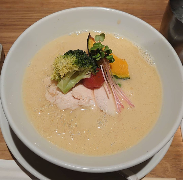 「鶏白湯soba」@銀座 篝 ルクア大阪店の写真