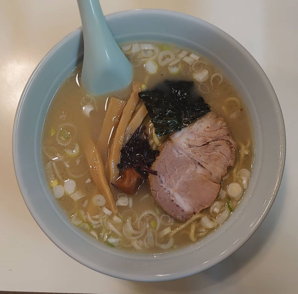 「塩らーめん」@中華麺店 龍朋の写真