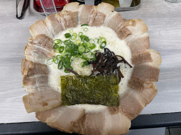 「チャーシューメン（1000円）＋大盛（100円）」@栗ちゃんラーメンの写真