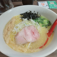 鶏白湯ラーメンとりまるの画像