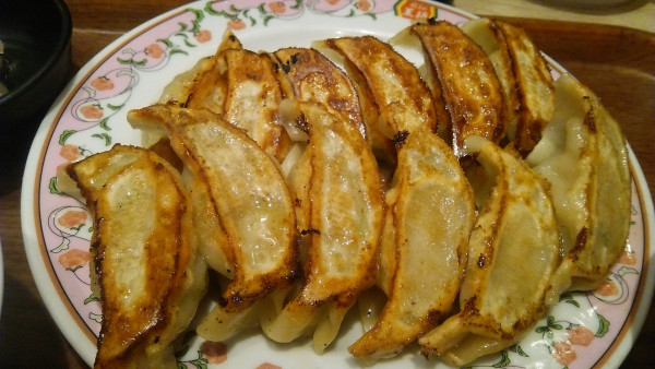 「餃子定食 935円＋にんにく激増し餃子変更 44円」@餃子の王将 平井駅南口店の写真