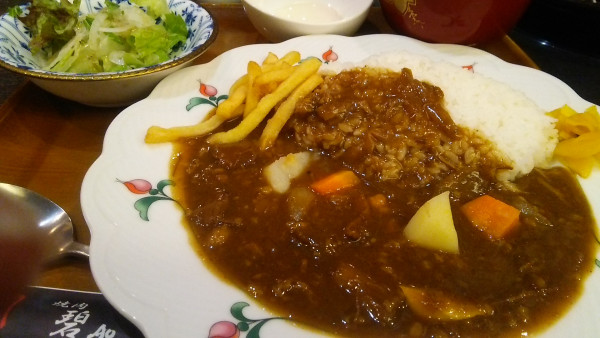 「ランチ 和牛のすじ入り牛カレーライス 990円」@焼肉 碧の写真