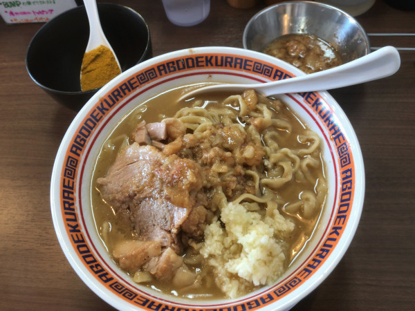 「らーめん（豚１枚）」@顎で喰らえ ラウンドワン草加店の写真