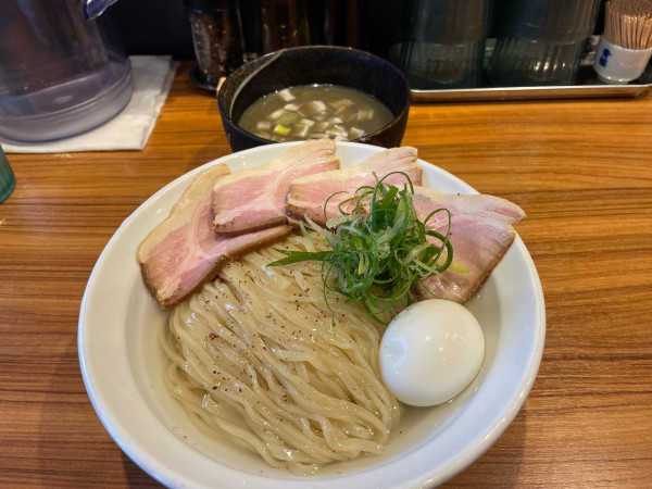 「夏限定　特製 節と煮干しの冷やしつけそば¥1,000」@とし井ちゃんラーメンの写真