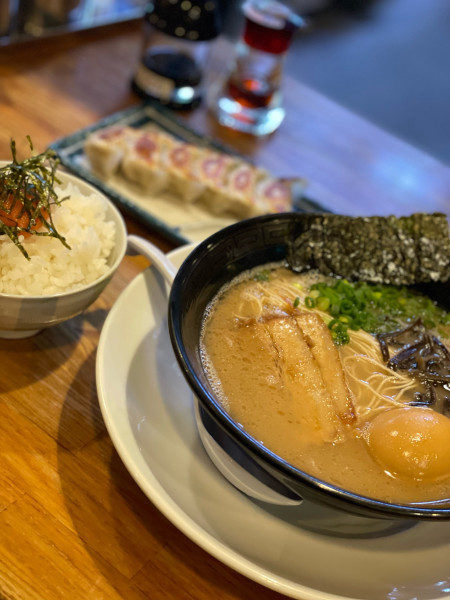 「博多ラーメン＋明太ご飯＋餃子」@二代目 白神の写真