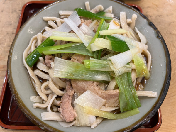 「冷やし肉南ばん 大盛」@浅草角萬の写真