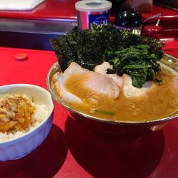チャーシュー麺＋海苔＋たまごごはん
