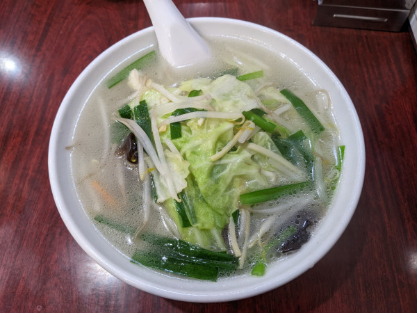 「タンメン（汤面）＋半チャーハン：850円」@中華料理 慶豊の写真