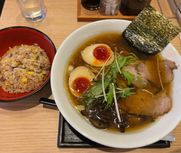 「味玉醤油らぁめん（970円）」@あびんこ亭の写真