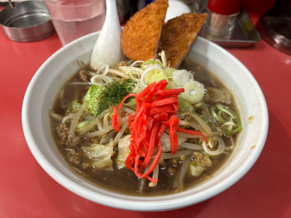 「ソースラーメン＋ハムカツ」@中華料理 大輦の写真