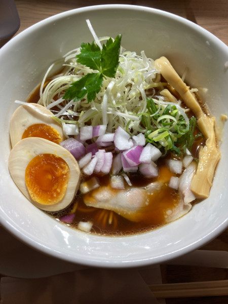 「濃厚しょうゆ＋味玉」@中華そば 上田製麺店の写真