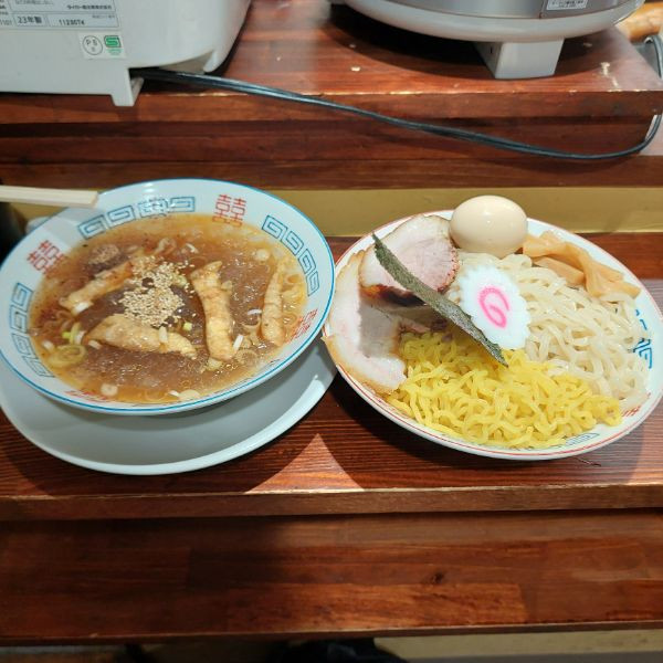 「煮干し二色つけめん全部入り」@大井町立食い中華蕎麦 いりこ屋の写真