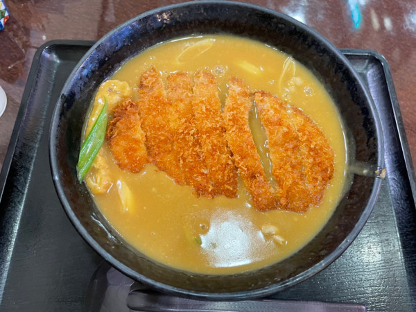 「カツカレーうどん　￥１２００」@半二郎の写真