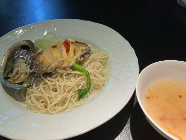「ランチ　涼　あわびつけ麺」@ふかひれ・あわび・伊勢えび専門店 美麗華の写真