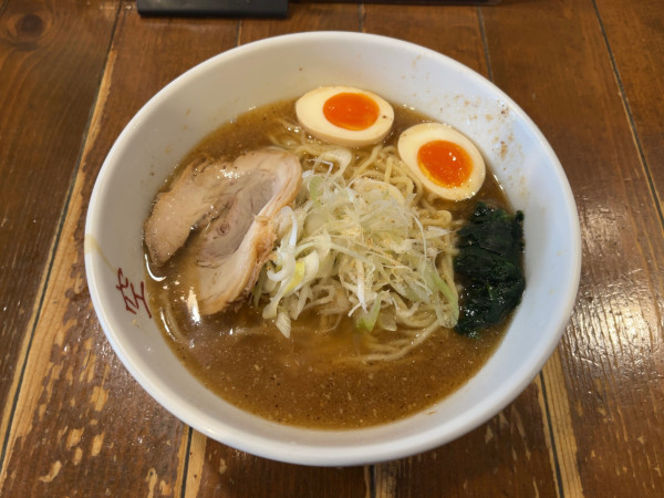 「味玉しおらーめん」@麺屋 空の写真