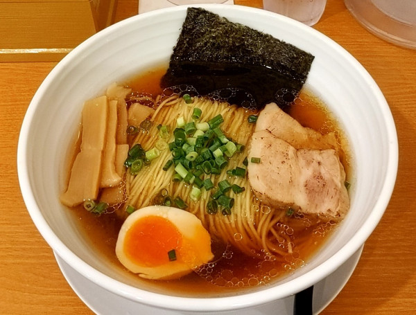 「鯛醤油ラーメン」@麺屋願月 駒込店の写真