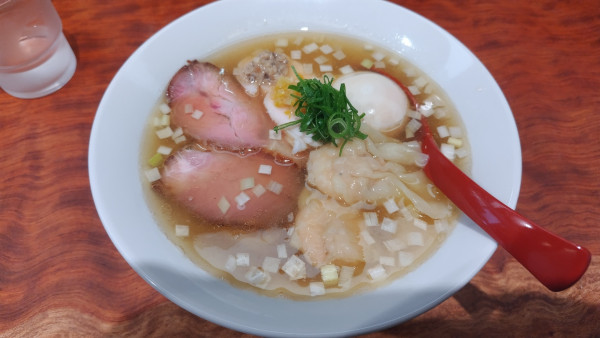 「特製塩そば」@三馬路 東京店の写真