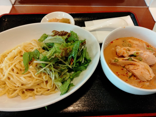 「冷やしよだれ鶏つけ麺」@中華料理 家宴 上野店の写真