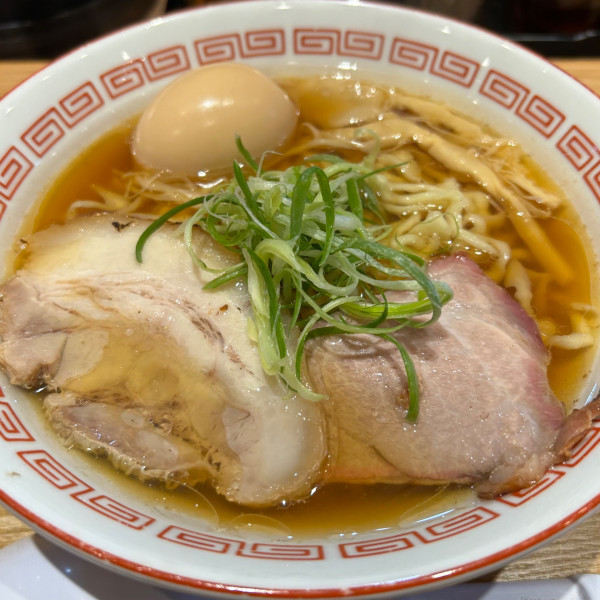 「醤油そば900円　味玉先着3組サービス」@麺処 明りの写真