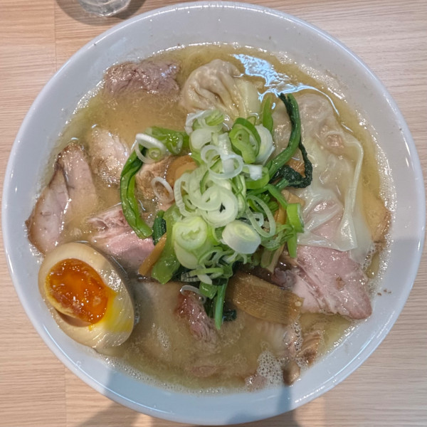 「特製塩中華そば」@桜上水 船越の写真