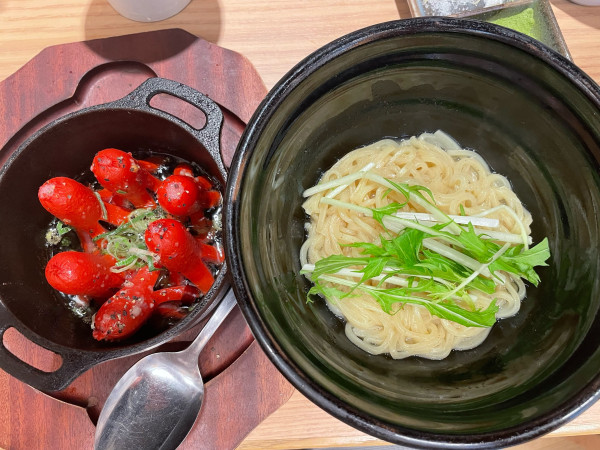 「(裏)タコさんウィンナーの熱湯風呂+油そば¥866」@鮨・酒・肴 杉玉 京急蒲田の写真