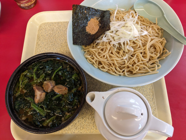 「和節とんこつ醤油つけ麺ほうれん草増セット」@山岡家 狭山店の写真