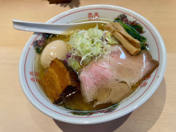 「特製塩中華そば」@中華そば 須紗の写真