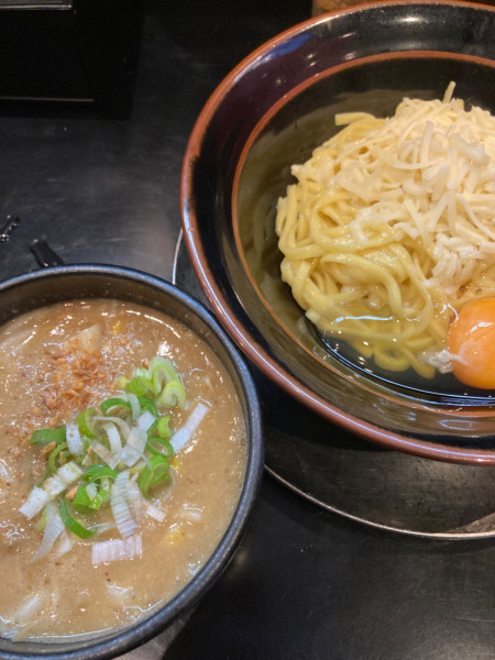 「チーズかまたま麺」@豚骨ラーメン じゃぐら 高円寺店の写真