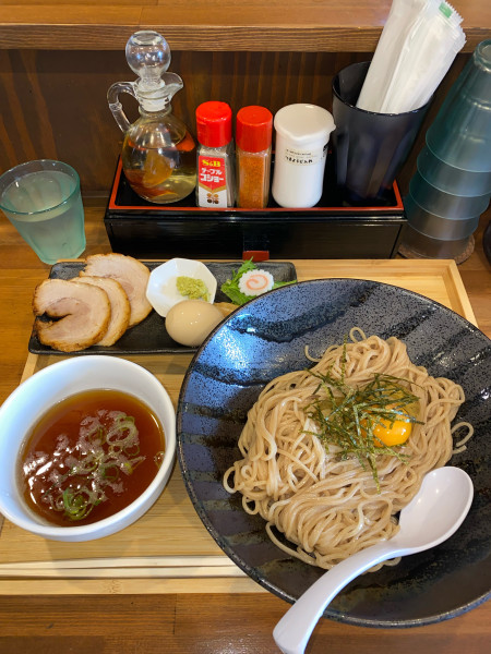 「冷やしとろ玉つけ麺全部のせ¥1,500円(限定)」@らぁめん 麺彩家の写真