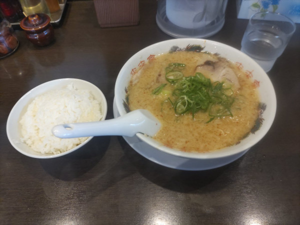 「こってりラーメン」@来来亭 石神井店の写真