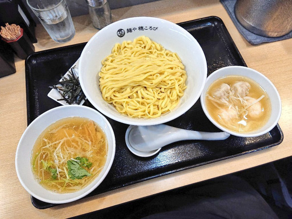 「ミックスワンタンつけ麺(白醤油)(麺大盛り)」@麺や 穂ころびの写真