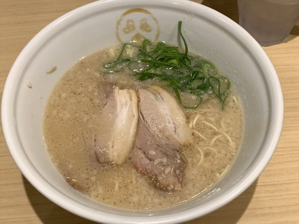 「豚骨ラーメン」@TOKYO豚骨BASE MADE by 博多一風堂 大宮店の写真