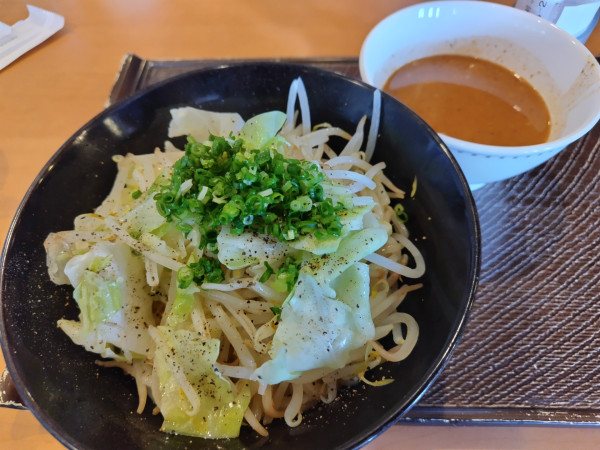 「ガス郎魚介つけ汁うどん　＋ドリンクバー」@ガスト 塩尻店の写真