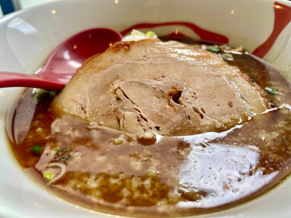 「煎りにんにくらぁ麺 半チャーハン セット」@らぁ麺 よしきゅうの写真