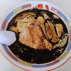 しょうゆラーメン（濃いめ）900円