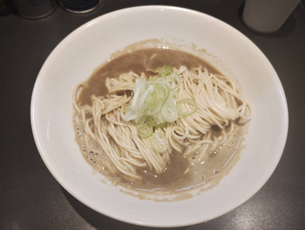 「淡麗烏賊煮干ソバ」@煮干乱舞の写真