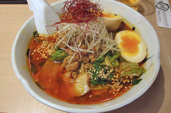 「来辛めん　1,200円＋縁たま　200円」@与ろゐ屋の写真